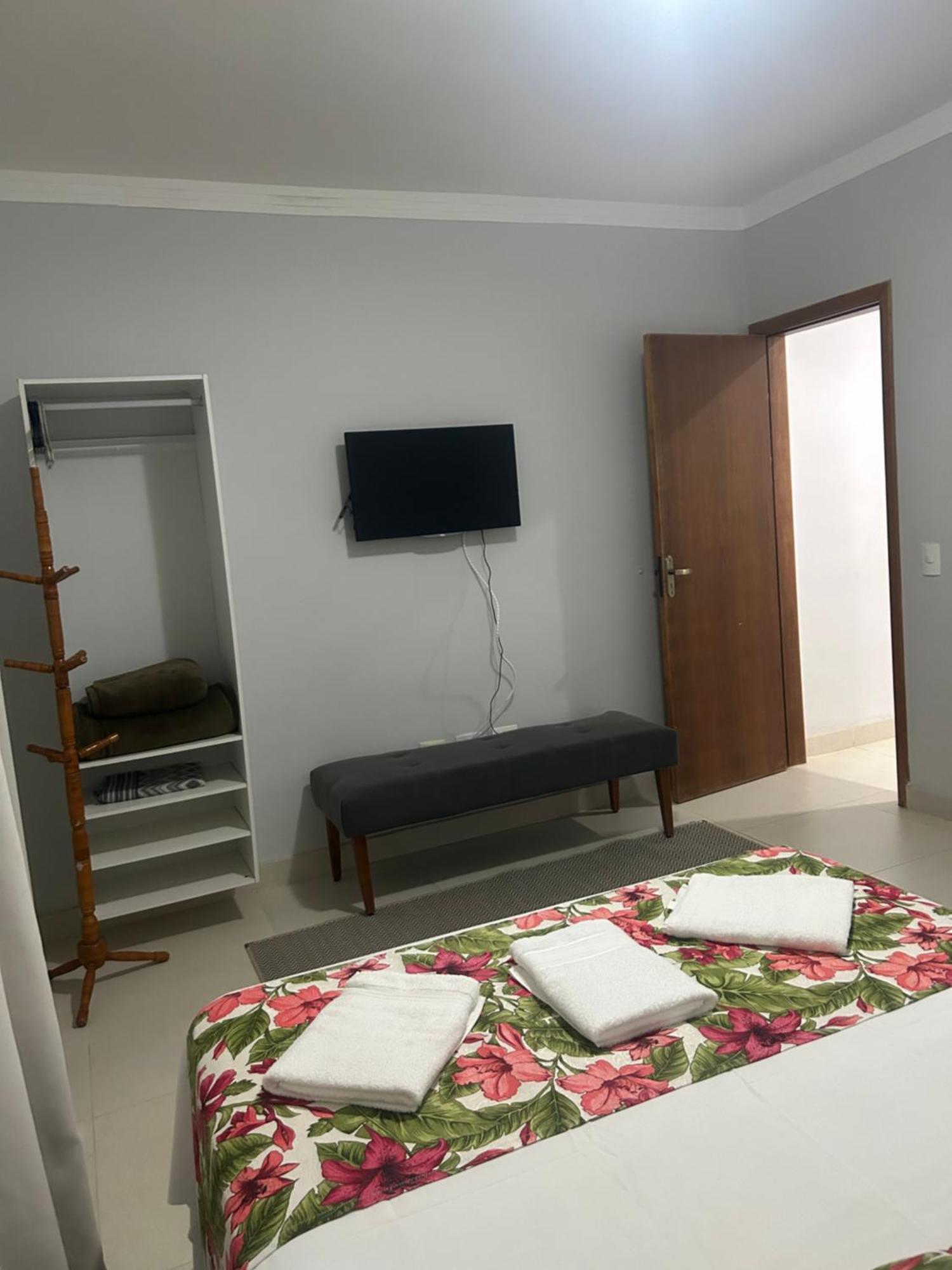 Residencial Camburya Hotel Camburi  Buitenkant foto