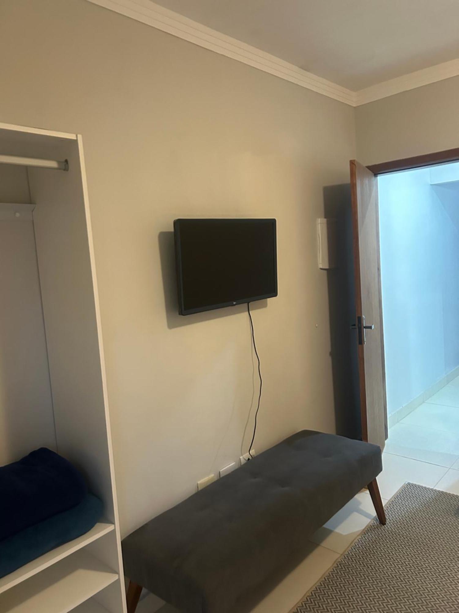 Residencial Camburya Hotel Camburi  Buitenkant foto
