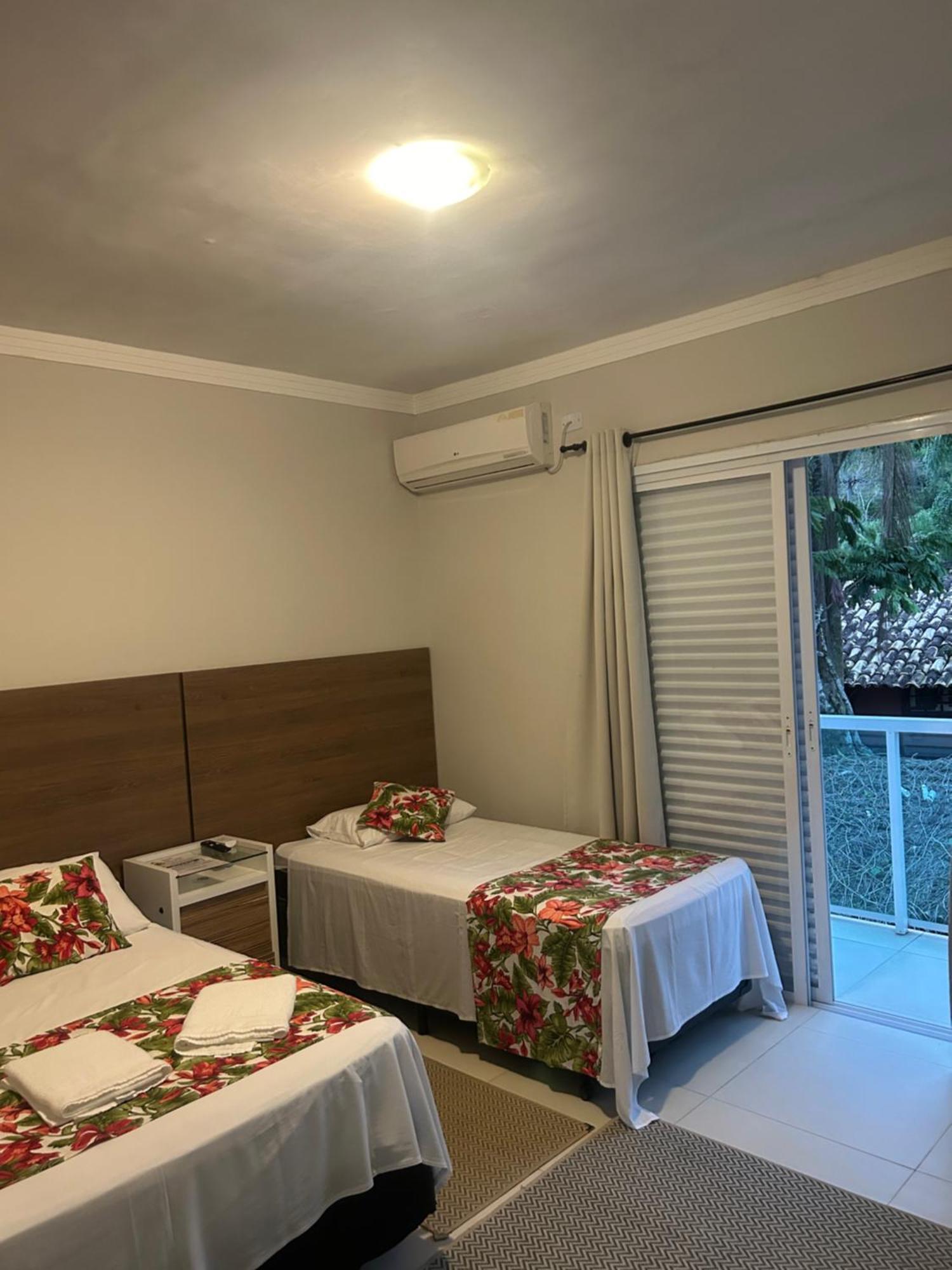Residencial Camburya Hotel Camburi  Buitenkant foto