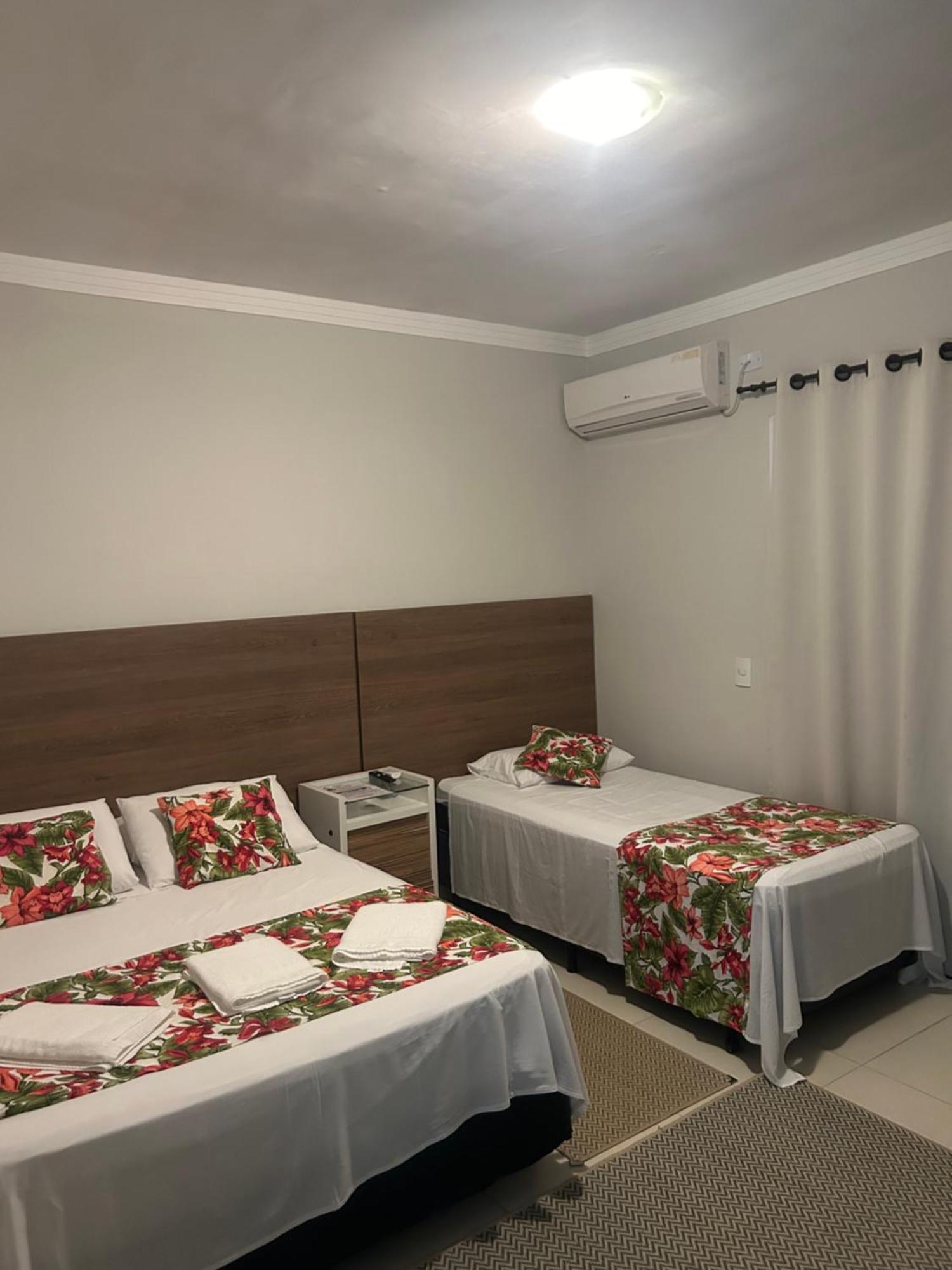 Residencial Camburya Hotel Camburi  Buitenkant foto