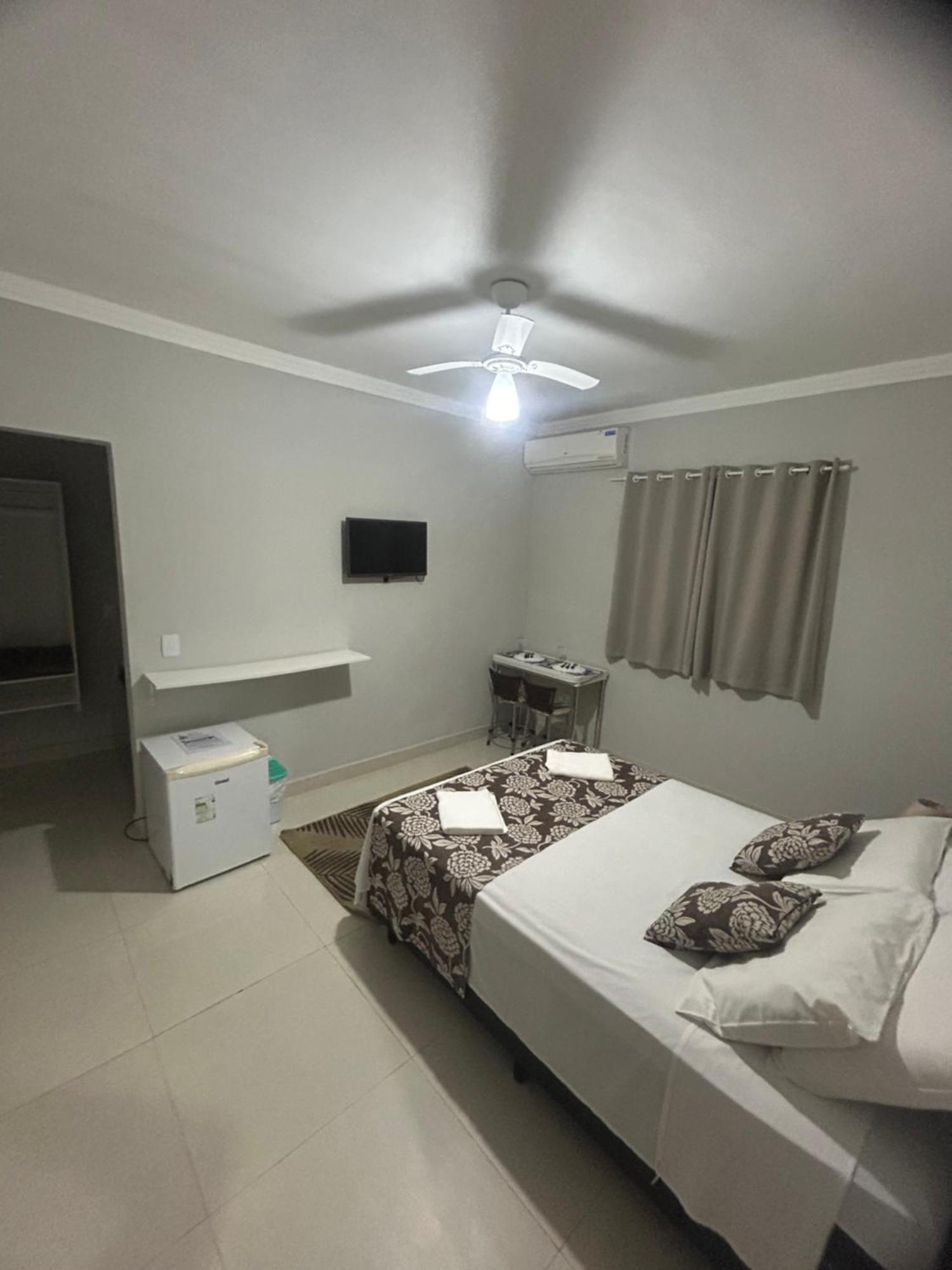 Residencial Camburya Hotel Camburi  Buitenkant foto